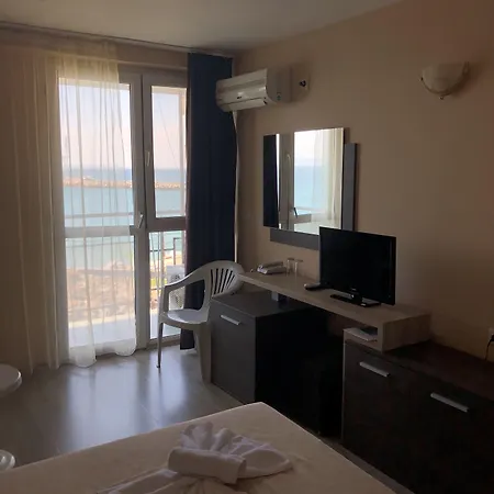 Отель Interhotel