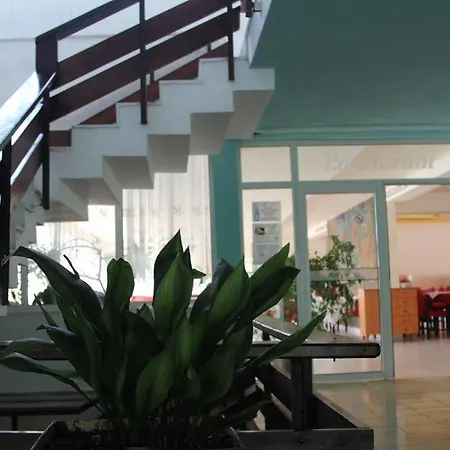 Отель Interhotel